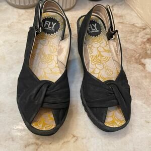 Fly London yata twist front women’s wedge sandals Sz 37
